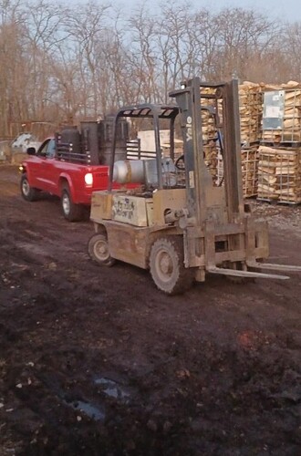 Truck and forklift2