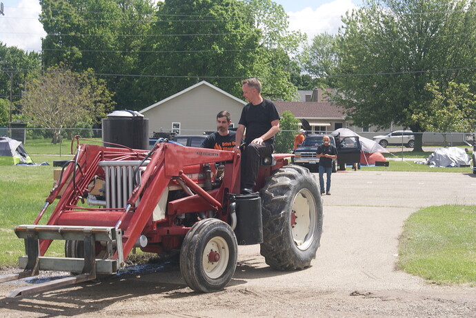 JO- Kristijan-tractor, Argos 19